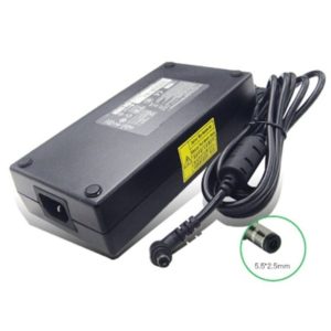 Laptop Charger Compatible With Toshiba Slim - 19V 9.5A - Size 5.5*2.5mm
